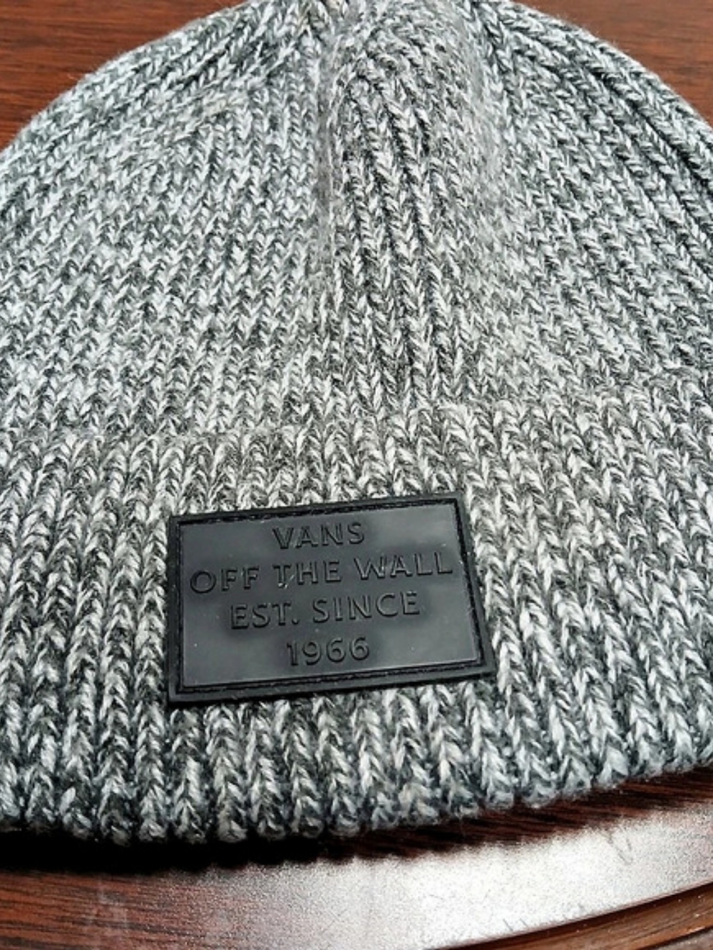 Vans Core Basic Cuff Beanie Gray Knit Beanie Like New